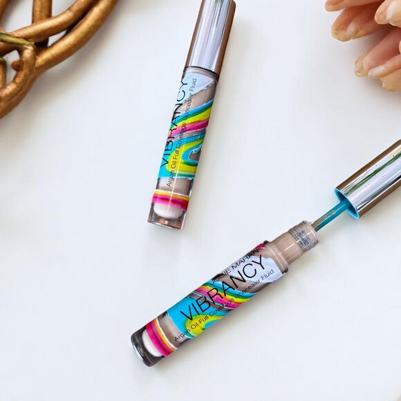 Josie Maran Vibrancy Concealer Bundle Medium Shade - Picture 2 of 5